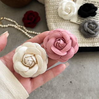 Moda Feminina Tecido Camélia Broches Alfinetes Florais De Alta Qualidade Crachás De Pano Para Senhora Vestuário Requintado Acessórios De Jóias