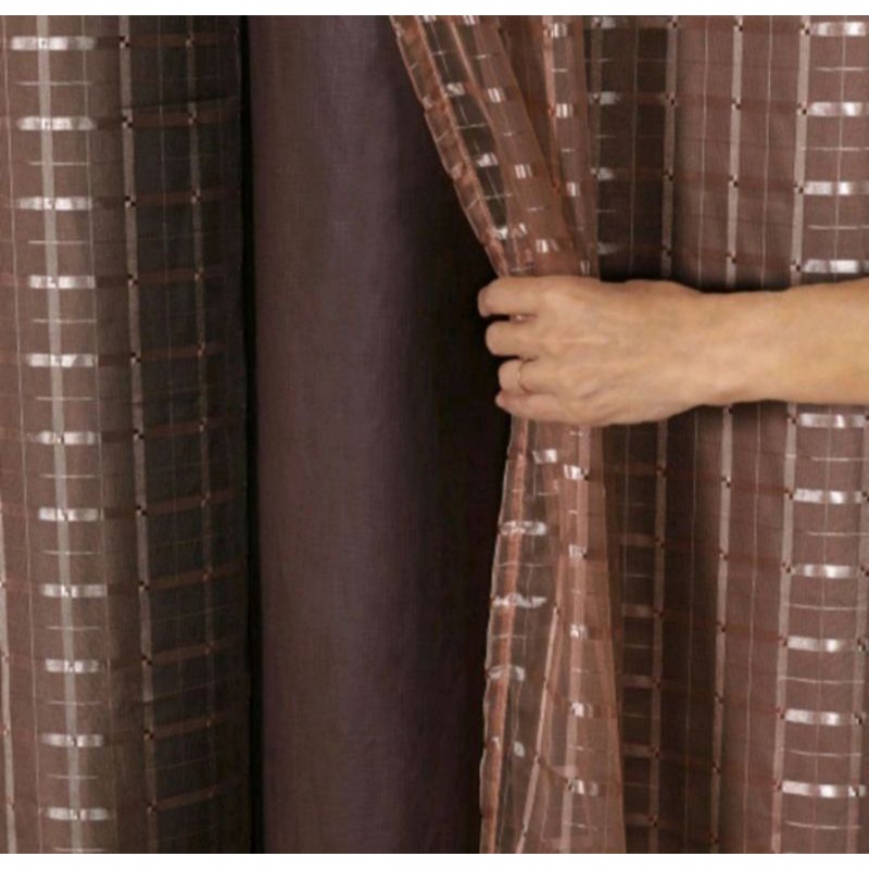 Cortina 4,00 × 2,70 Com Forro de Microfibra C/ Voil Xadrez PROMOÇÃO