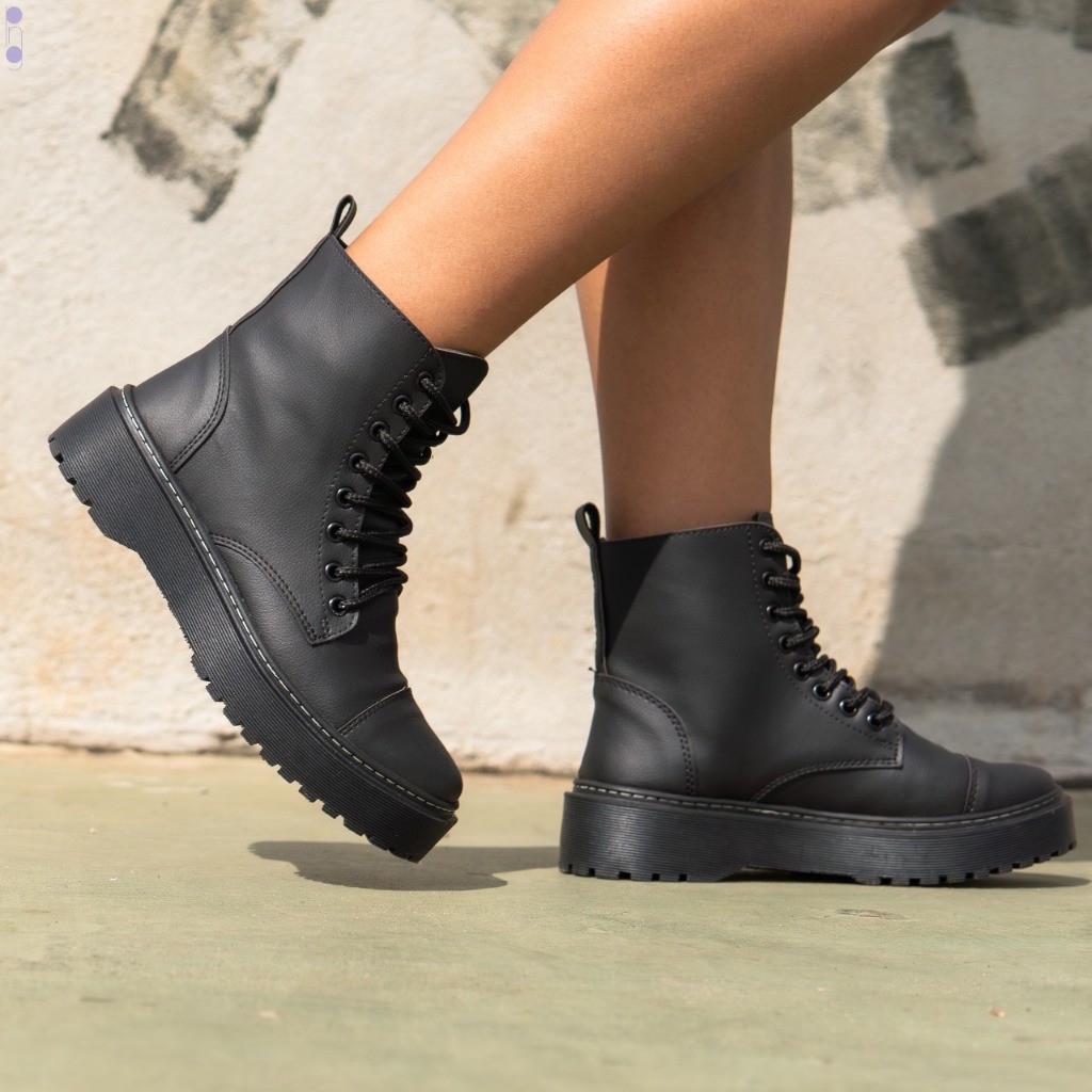 Promoção Bota Feminina Coturno Preto Tratorada Moda