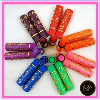 Batom mágico 24 horas Bella Femme: Duradouro, Resistente a Manchas, Cores Vibrantes, Hidratante, Toque Aveludado, Beleza de Longa Duração, Efeito Matte, Lábios Sedutores, Alta Fixação, Estilo Duradouro.