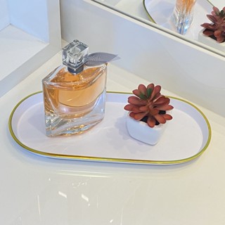 Bandeja Decorativa com Detalhes em Dourado