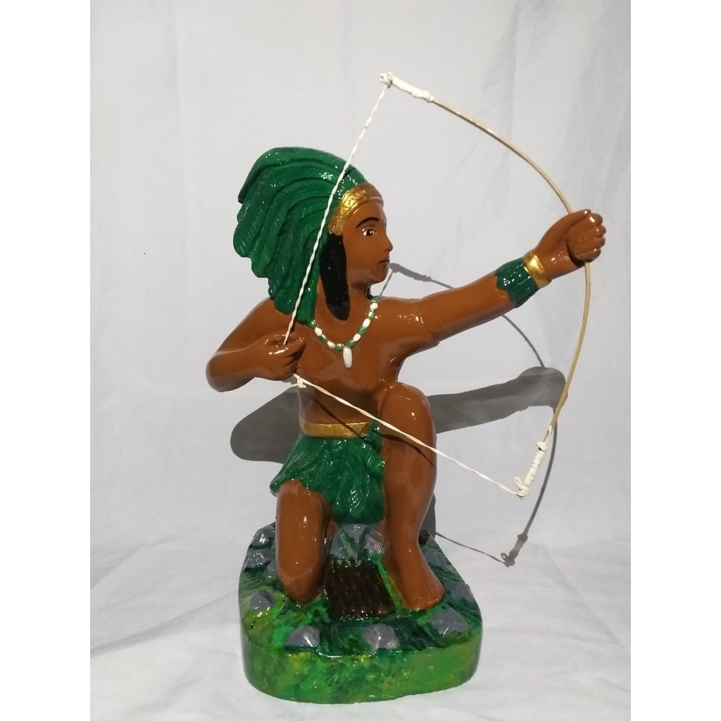 IMAGEM CABOCLO INDIO ARCO E FLECHA EM GESSO 30 CM