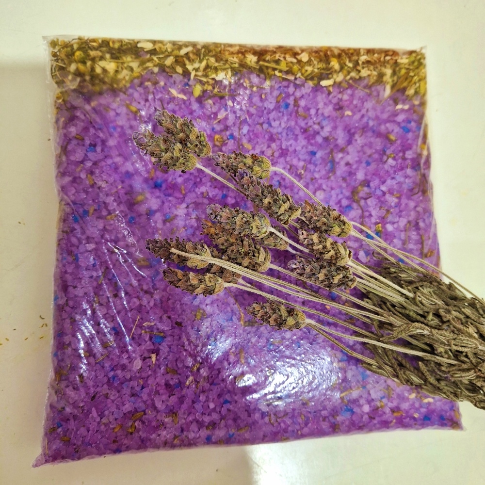 Escalde Pés 1KG Lavanda e Alfazema com Camomila + Ervas