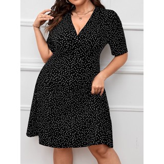 Lovito Plus Size Casual Vestido Feminino de Bolinhas com Bainha de Babados LBE05143 (Preto)