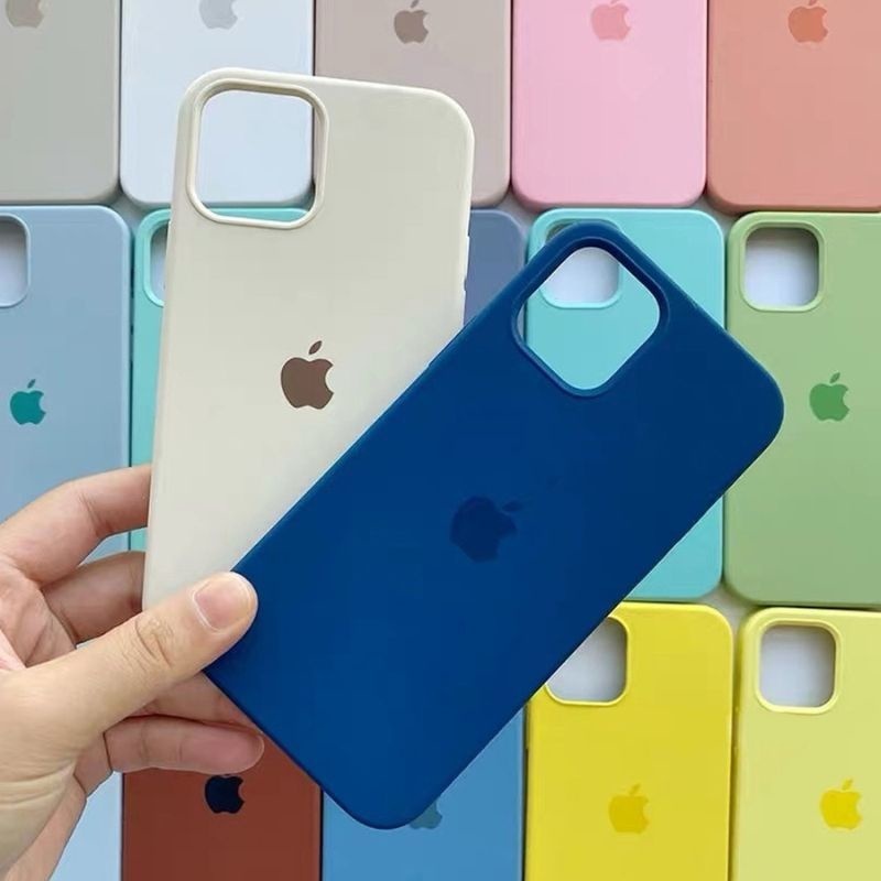 Capa Case Silicone Aveludada para Nova Linha iPhone 15 - 15/ 15 Plus/ 15 Pro/ 15 Pro Max/ 15 Ultra