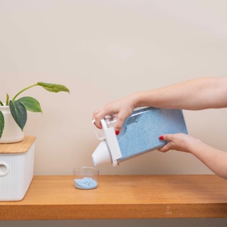 Dispenser Pote Medidor Hermético Porta Produtos Limpeza Organizador Lavanderia Alimentos Cereais 1,8L em Oferta na Shopee