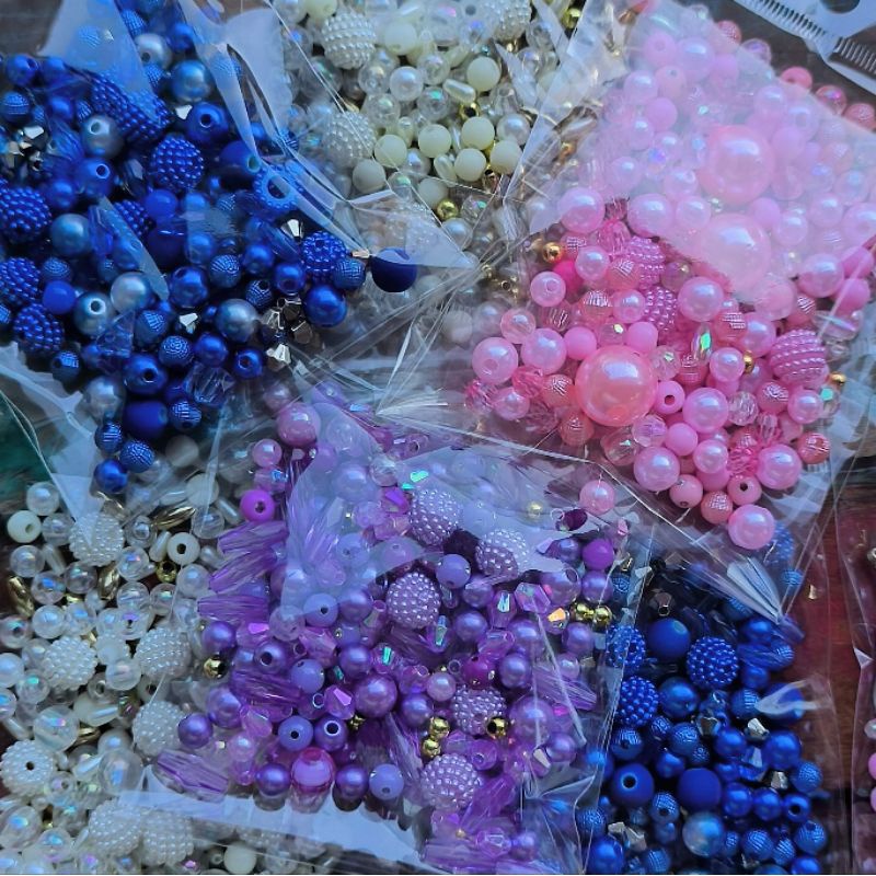 Kit Blend Mix de pérolas e Cristais 4 cores 1200 peças CREME/LILÁS/ROSA/AZUL ROYAL