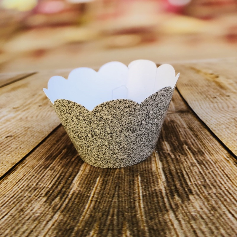 KIT  Saia Para Cupcake Imitação Glitter Prata 12.57 ( Nc Toys Cupcake )