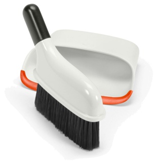 Vassoura e Pá Compacta OXO Branco e Laranja em Oferta na Shopee