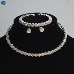 3 Pçs/Set Moda Cristal Conjuntos De Jóias De Noiva Cor Prata Geométrica Gargantilha Colar Brincos Pulseira Casamento