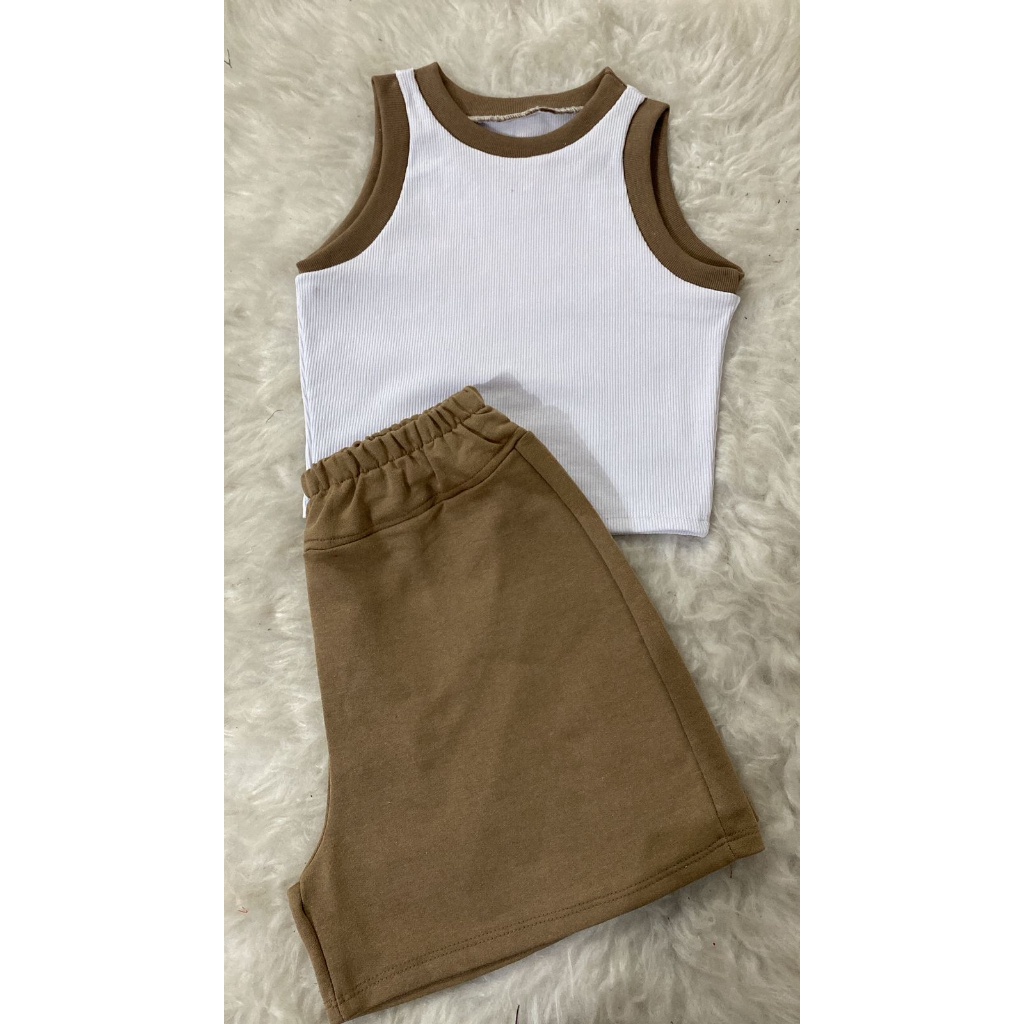 Conjunto Fabi Bermuda moletinho mais cropped em ribana conjunto leve e moderno.bom para o dia a dia