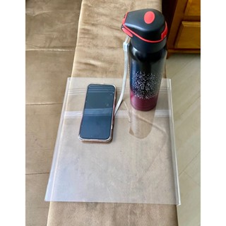 Suporte Bandeja Porta Copo em Acrílico p/ Braço de Sofá Organização Funcional Conforto Ideal p/ Bebidas Controle Petisco em Oferta na Shopee