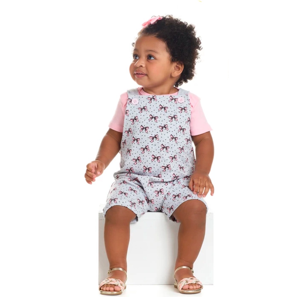 Conjunto Bebe Jardineira em moletinho Feminina com body em suedine