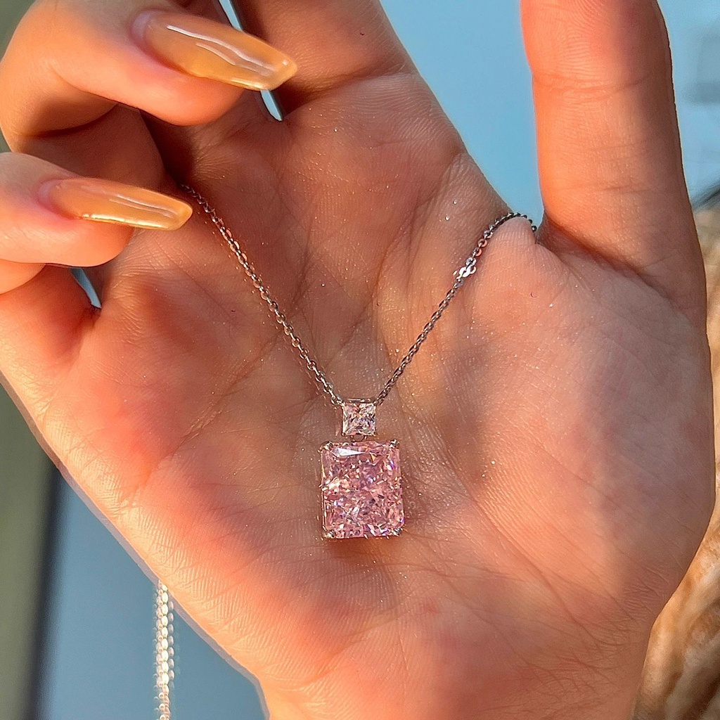 S925 Colar de Perfume Moissanita Prata Moissanita Frasco de Perfume Mulher 2023 Cubo Simples de Flor de Gelo High-End Sugar Pendant Clavicle Chain