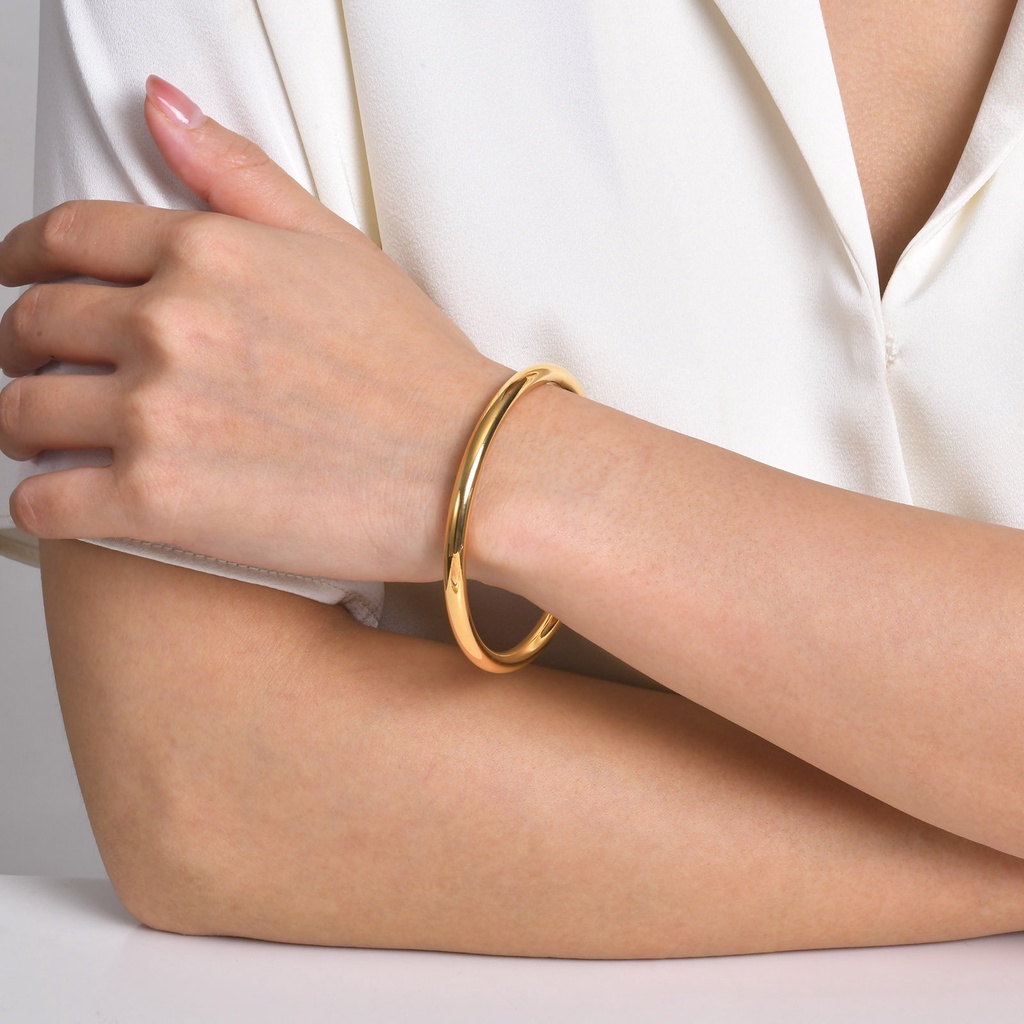 Vnox Women's Luxury Stainless Steel Round Pulseira De Luxo De Aço Inoxidável Liso 5mm Jóias , 18K Gold Wedding Bnagle 3mm 5mm