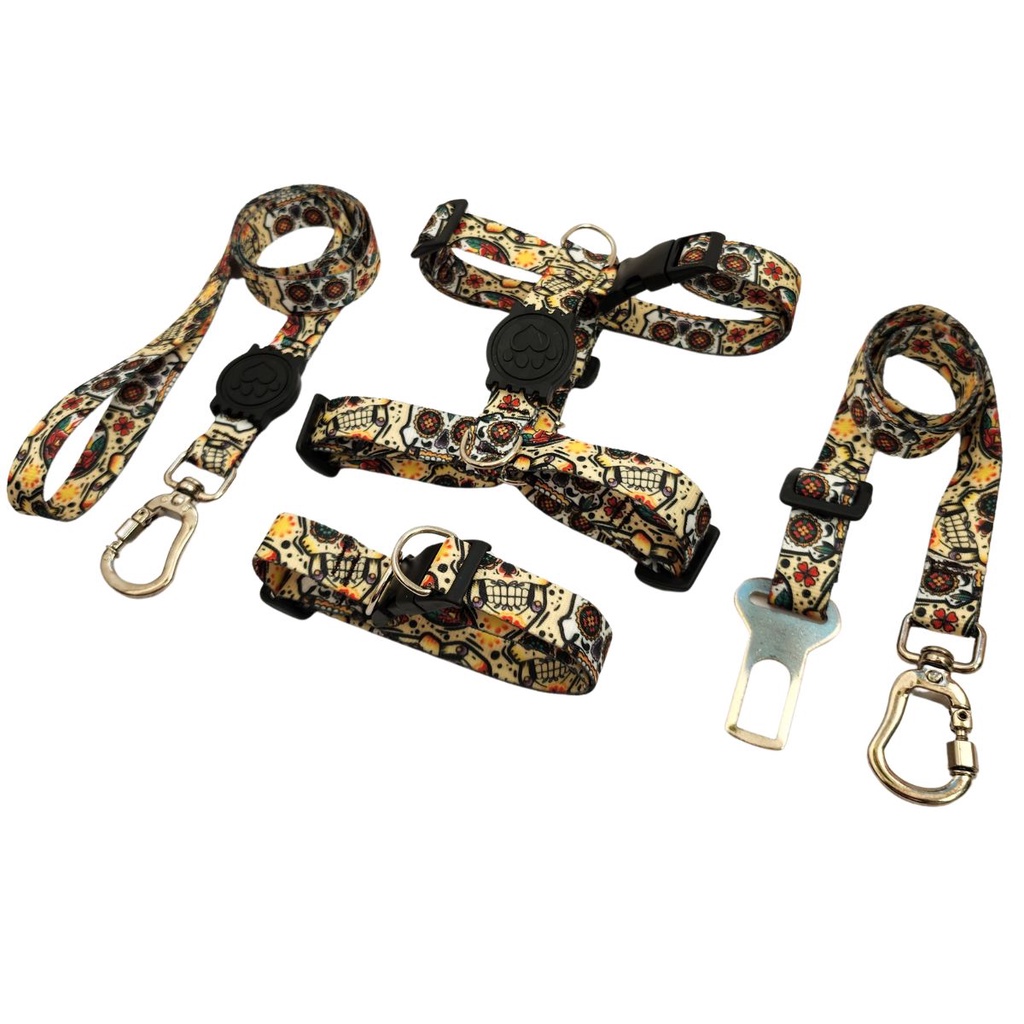 Kit Pet Coleira Peitoral H Antipuxão Guia e Cinto de Seg com Trava Cachorro Amarelo Caveira Mexicana