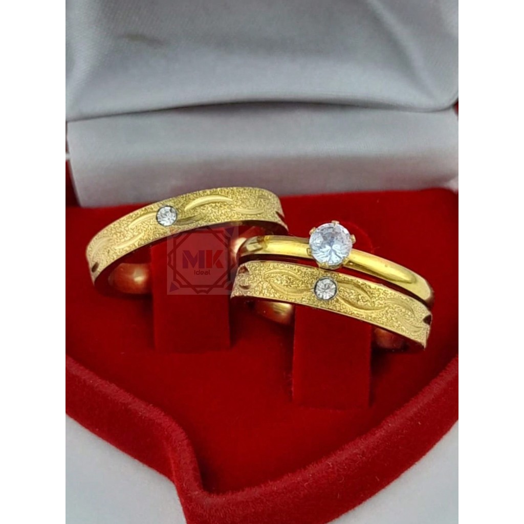 Par De Aliança Casal Meia Lua e Pedrinha Cravejada + Anel Solitário Casamento Noivado Compromisso Anatômica 4mm