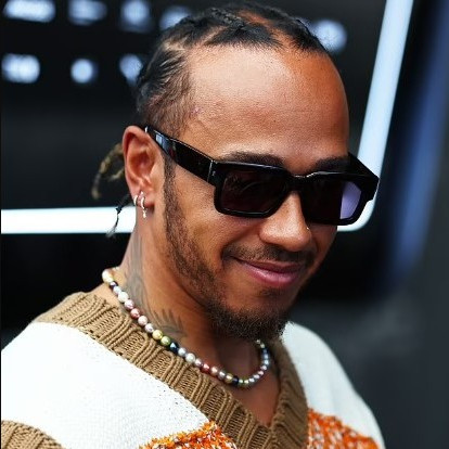 Colar Choker de Pérola Modelo Lewis Hamilton Multicolorido Masculino Feminino Unissex/ Perolas 8mm