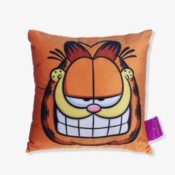 Almofada 25x25 Garfield Sendo Filmado