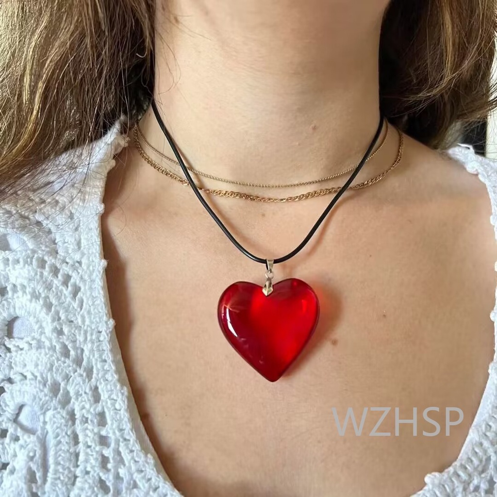 Grande Colar Pingente De Coração Vermelho Em Cordão De Couro Preto , Corrente De Colarinho De Amor .