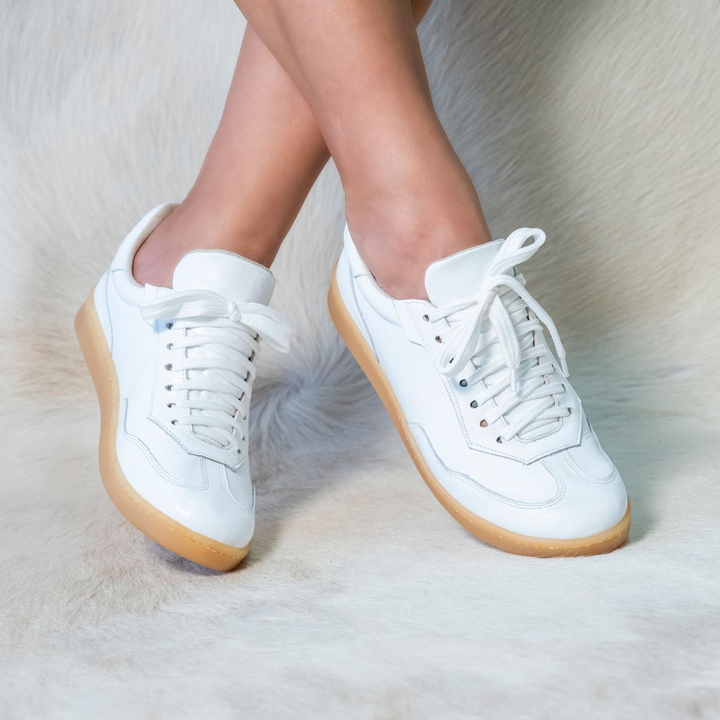 Tenis cadarço em Couro legítimo