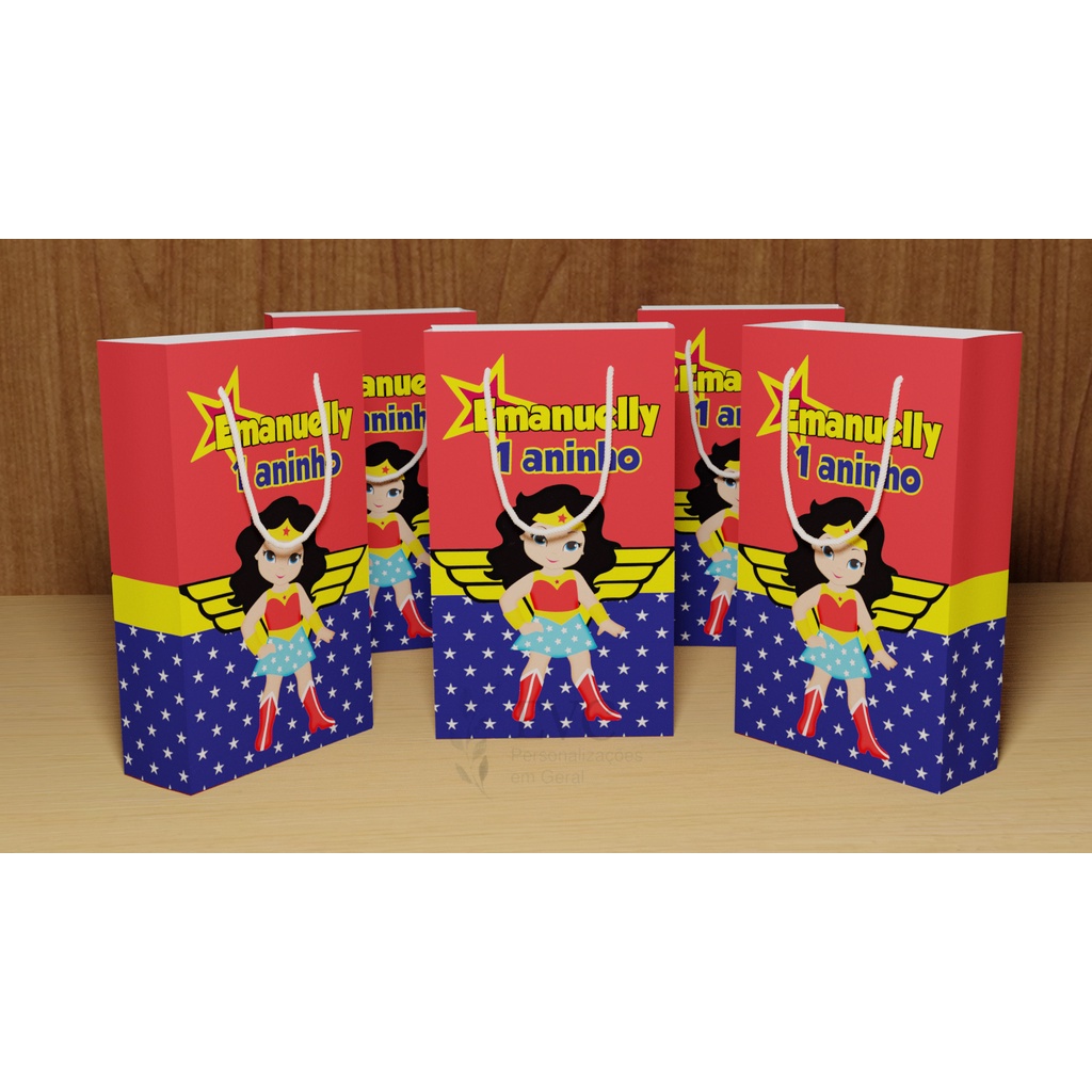 Kit Sacolinha Surpresa Personalizada Mulher Maravilha Cute - 17x10x4cm - Papel Offset Fosco 180g