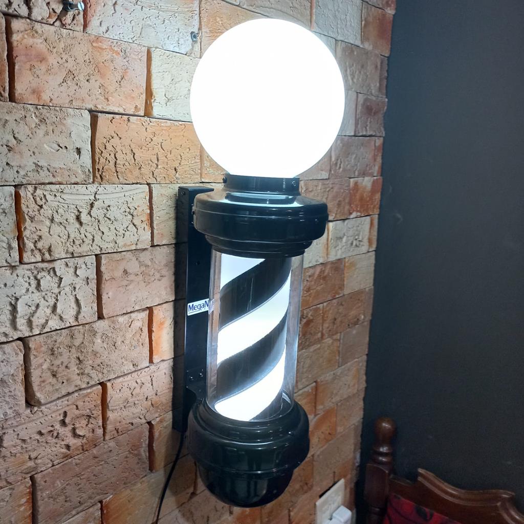 Barber Pole Poste Barbeiro Todo Preto 65cm com Globo