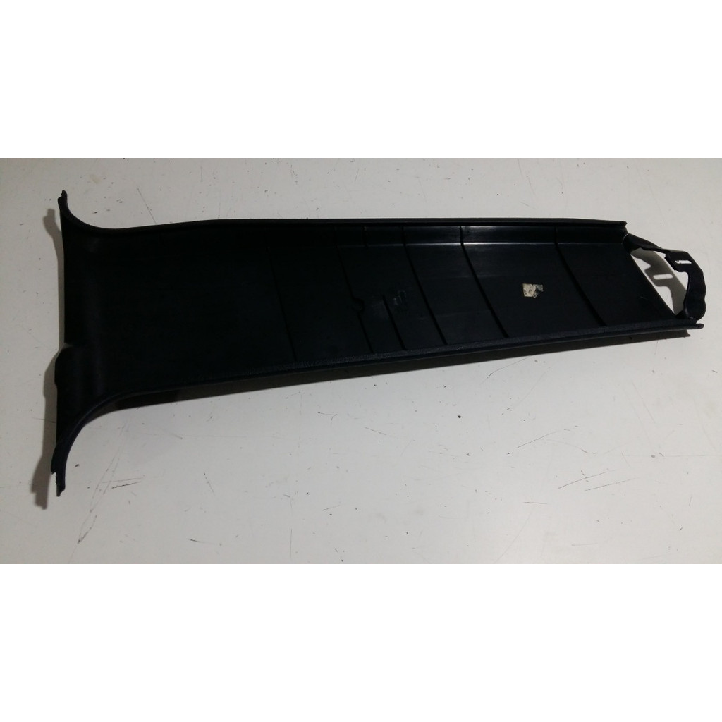 Acabamento Coluna Central Esquerda Vw Golf 1995/1998