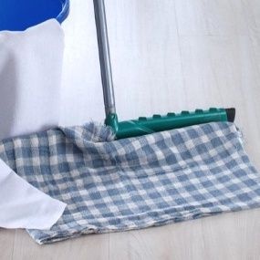 Kit 5 Unidades de Pano De Chão Xadrez/Branco Para Limpeza em Oferta na Shopee