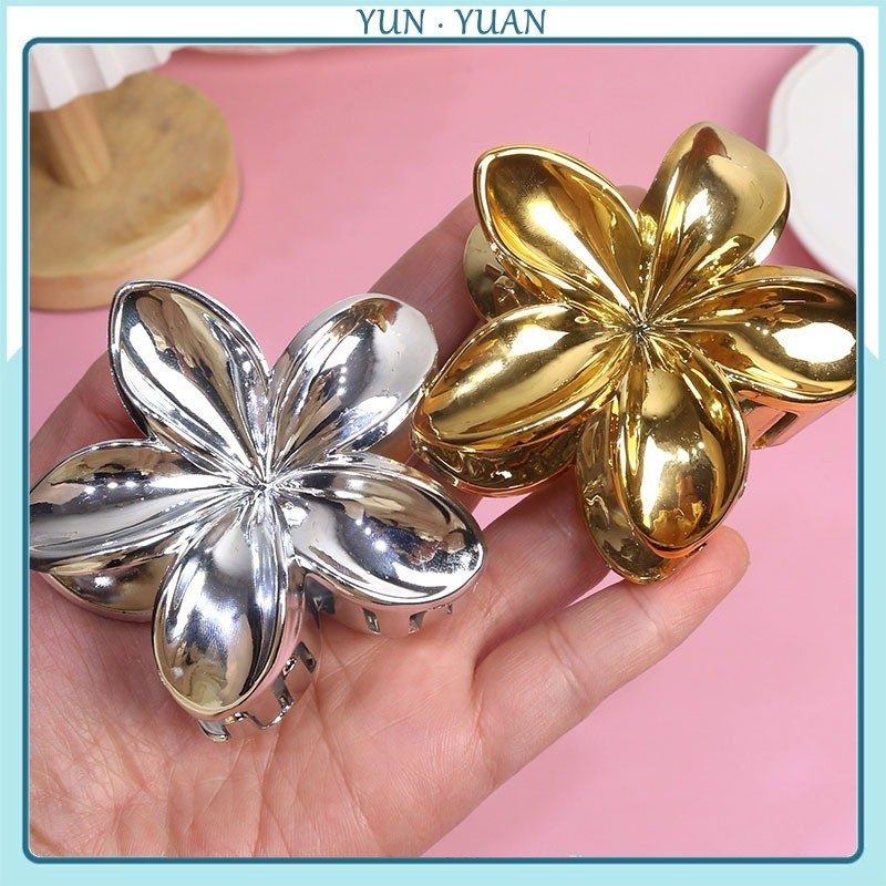 [YUNYUAN] 8cm Clip Europeu E Americano De Flor De Ovo De Ouro Prata Novo Feminino De Cor De Metal Fluindo Cinco Pétalas Acessório De Cabelo