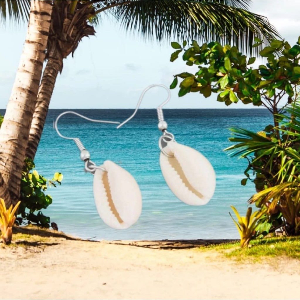 Brinco de búzios, brinco verão, bijuteria praia, buzios branco, Feminino, Unissex, elegante.Brinco de Búzios