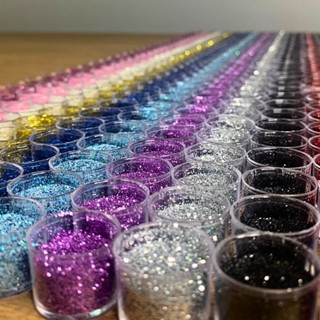 Kit 13 Glitters para Artesanato e Resina - Cores Variadas em Oferta na Shopee