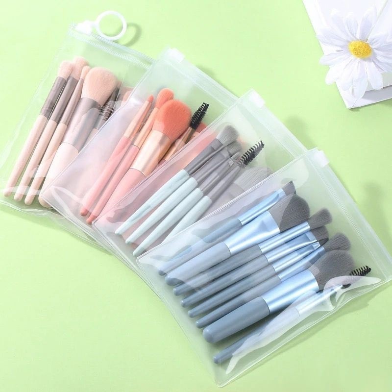 Kit 8 Peças Conjunto De Pincéis De Maquiagem com Estojo Transparente Para Viagem(Monica Fashion)