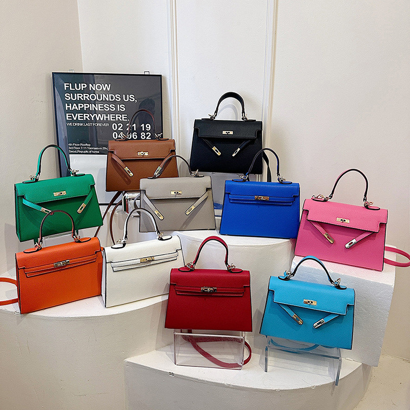 Uma certa bolsa de alta qualidade e uma bolsa crossbody de ombro do mesmo estilo. em Oferta na Shopee