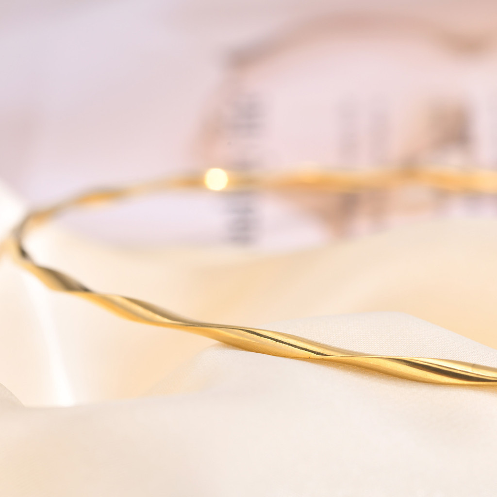 Vnox 18K Gold 3MM Colar De Colarinho Torcido Para Menina Feminina, Gargantilha De Aço Inoxidável Jóias Hipoalergênicas Presente · foto 2