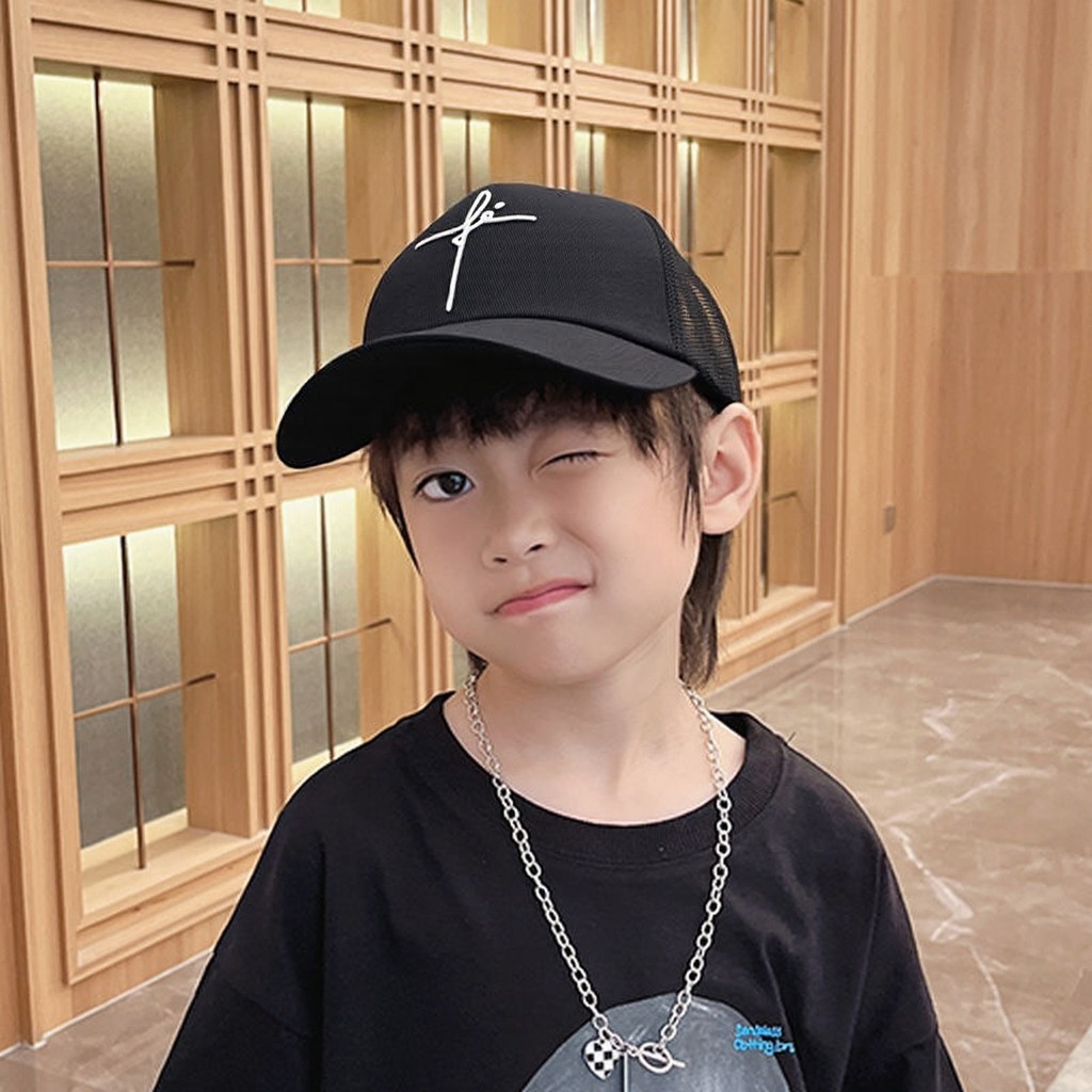 Boné Infantil Cross Bordado Protetor Solar Ajustável ao Ar Livre  Aba Curva Liso Menina e Menino 2 a 8 anos