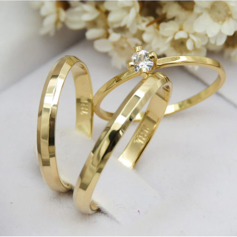 Par de alianças 2mm chanfrada Alianças Lily Banho de Ouro18k 2mm + Solitário (COD-44)