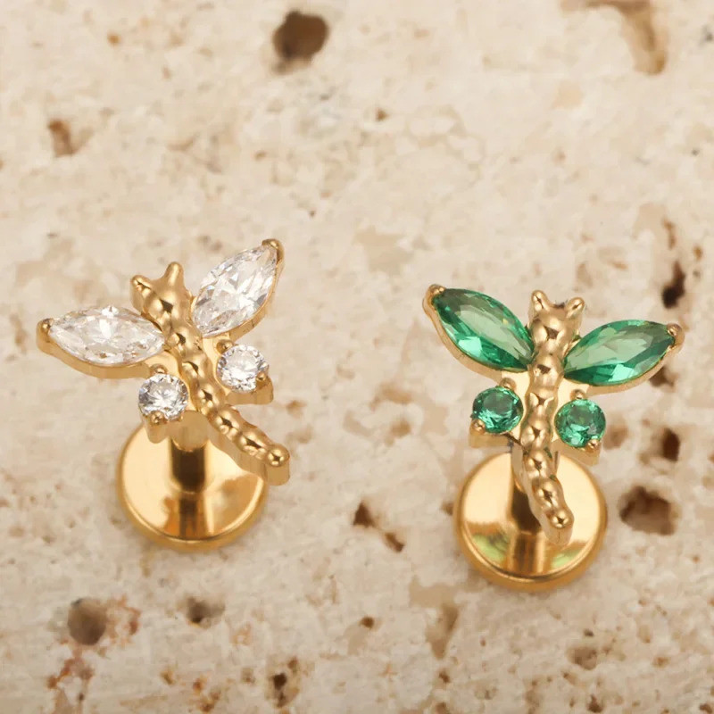 Piercing de Labret Mini Libélula de Titânio ASTM F136 com Zircônia Cúbica, Helix de Orelha, Brinco Tragus Plano