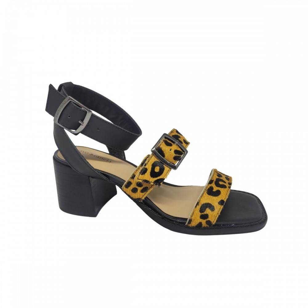 Sandalia Cravo & Canela 1349cc Feminino