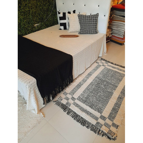 Tapete Decorativo Geometrico Cinza Off White Bege Branco Rustico Classico para Sala Quarto Escritorio 140x200 com Franja Feito Em Tear Ideia Presente Mae Esposa Avo Madrasta Mulher Sogra Tia