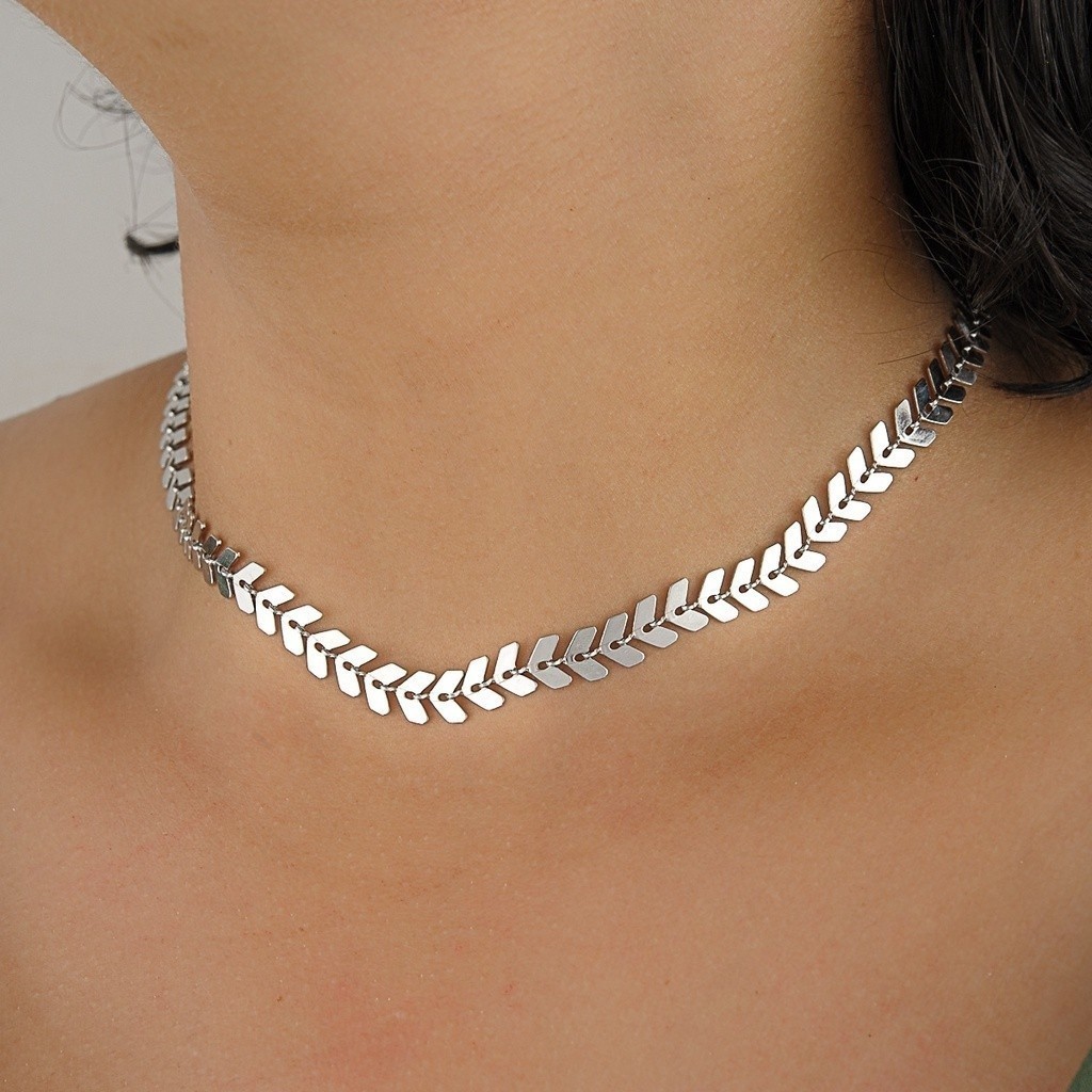 Colar Choker feminina folheado banhada a prata 925 a  Ouro 18k