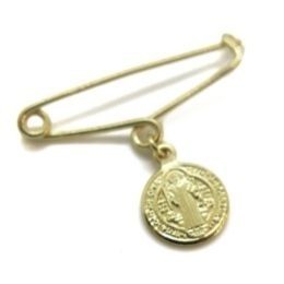 Broche alfinete abre fecha São Bento folheado ouro 18k Dupla Face. em Oferta na Shopee