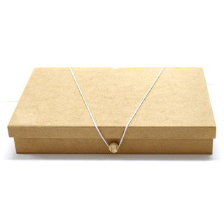 Caixa de Madeira Crua com Elástico para Sulfite A4  31 x 22 x 04 cm em Oferta na Shopee
