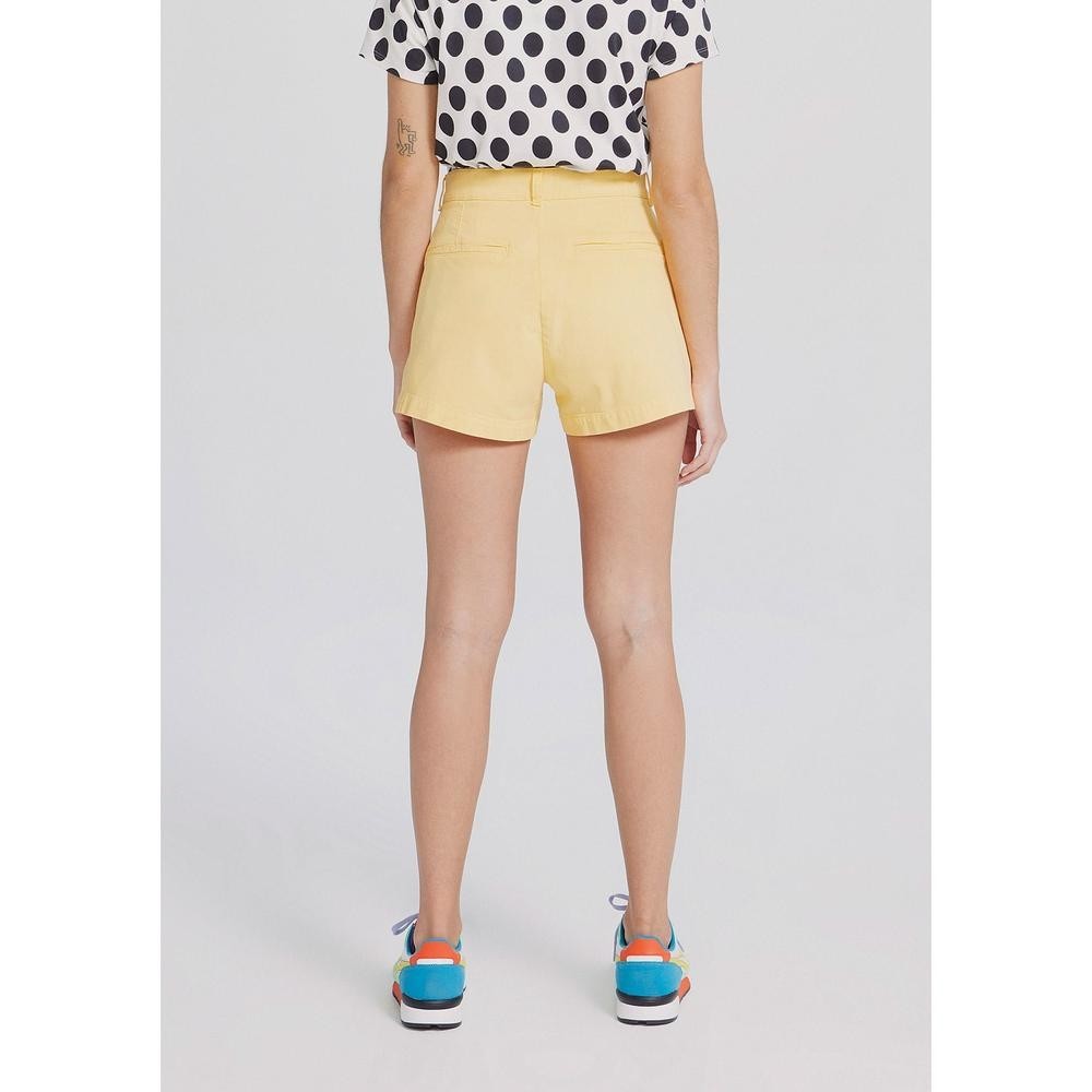 Detalhes do Shorts Básico Feminino Chino Hering
