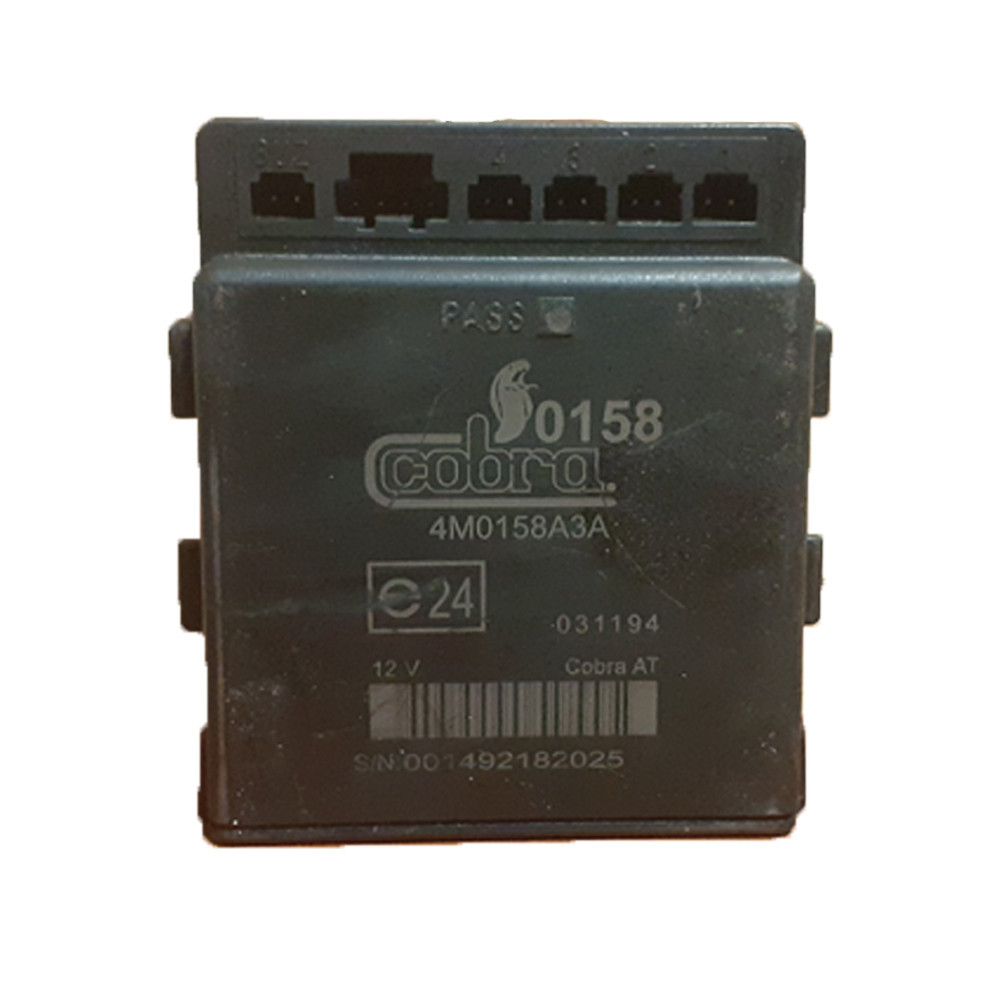 4M0158A3A Modulo Central de Estacionamento Kia Sorento