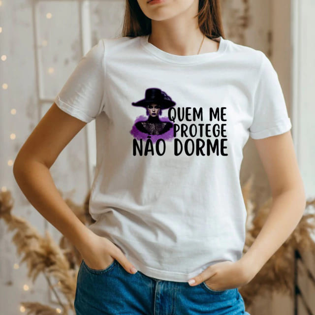 Camiseta Umbanda PombaGira - Quem me protege - Umbanda Candomblé - Unissex