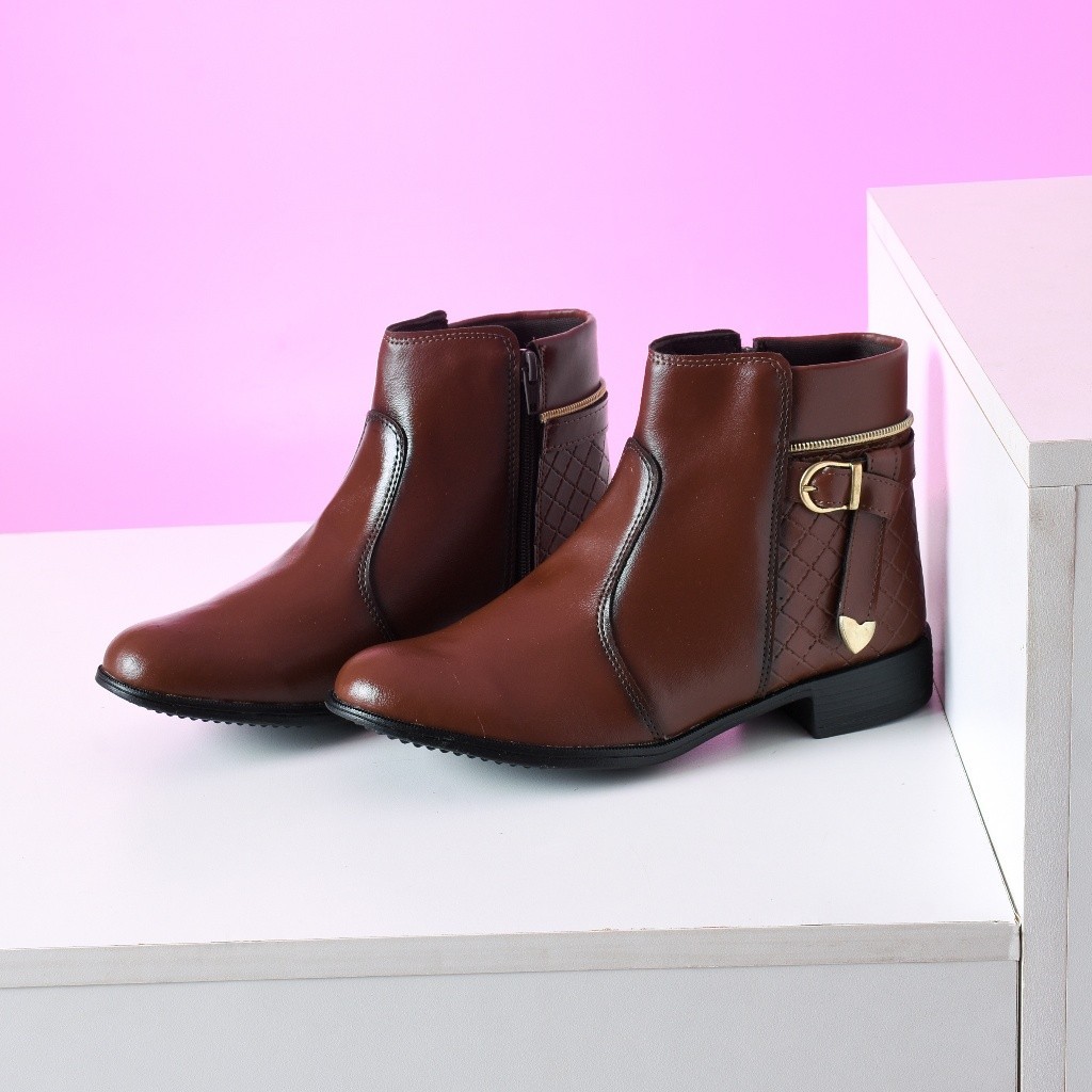 Bota Feminina Zíper Conforto Cano Baixo Saltinho Feminina Botinha pro Frio