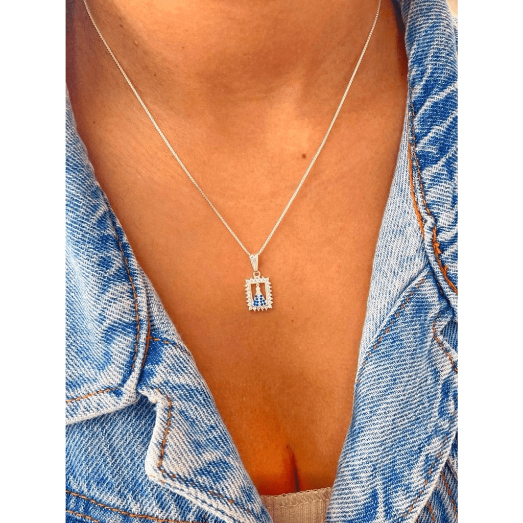 Colar Nossa Senhora Aparecida Corrente Gargantilha Choker Feminino Pingente Cravejado Imagem Santa Folheado a Prata 925