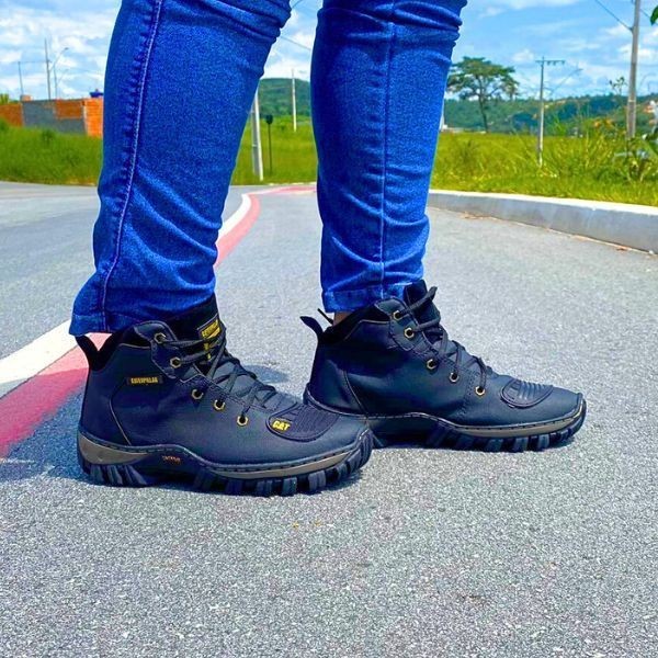 Butina Masculina Para Trabalho Ou Trilha Ou Moto Feita Em Couro Com Biqueira Macia Leve 01