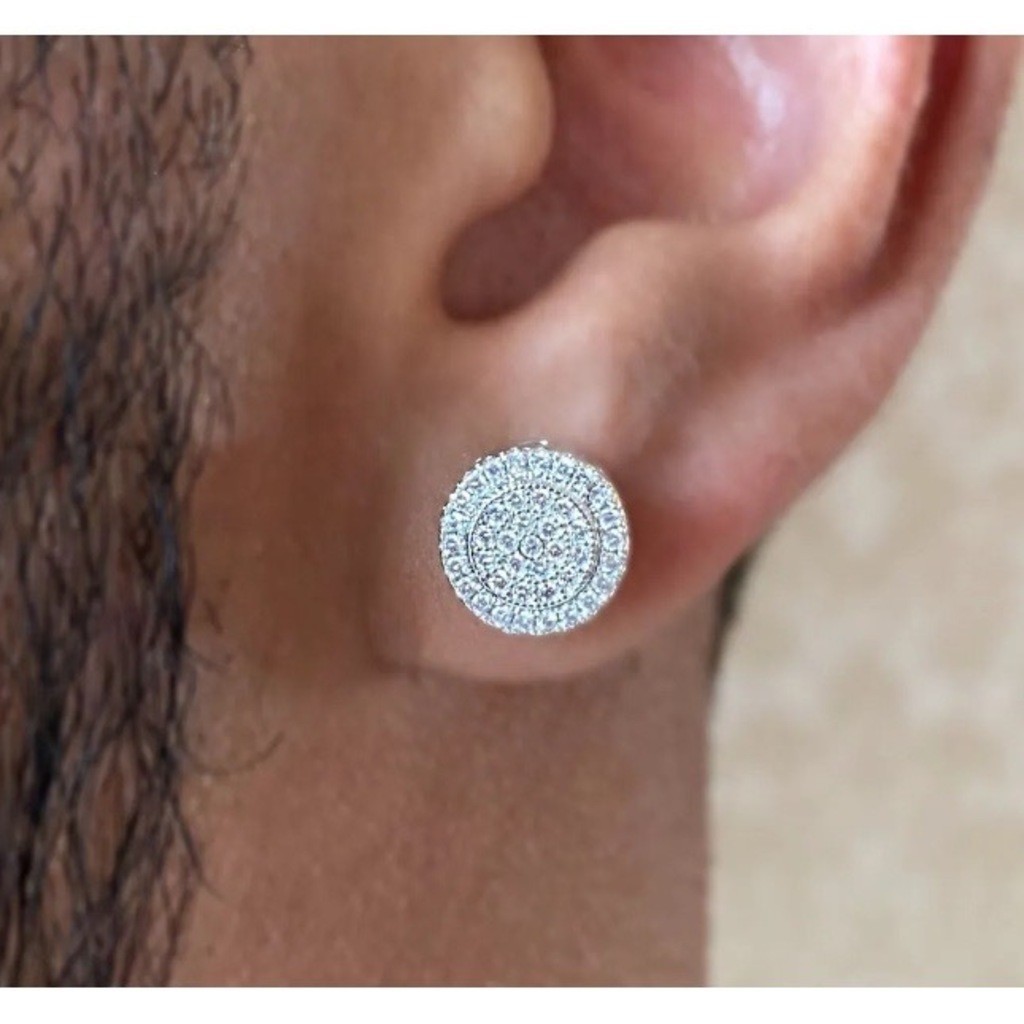 Brinco Masculino Redondo Todo Cravejado Prateado em Oferta na Shopee